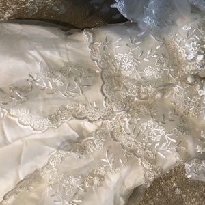 NEW CHRISTENING GOWN 3M